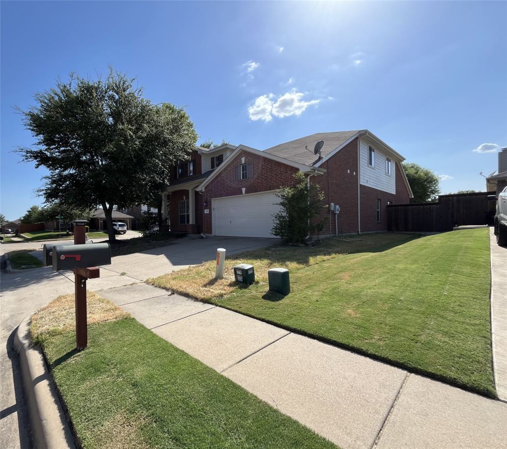 2011 New Braunfels, Forney, TX 75126 — photo 1