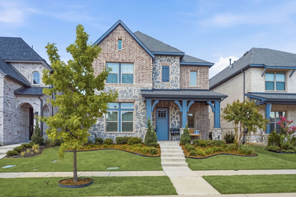 2012 Cuellar Way, Van Alstyne, TX 75495 — photo 1
