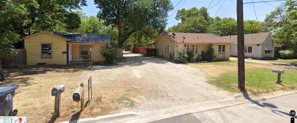 700 Frame Street, Denton, TX 76209 — photo 1