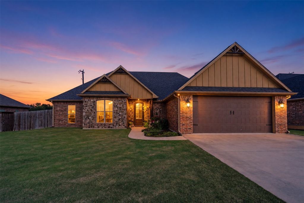 330 Koby Circle, Sulphur Springs, TX 75482 — photo 1