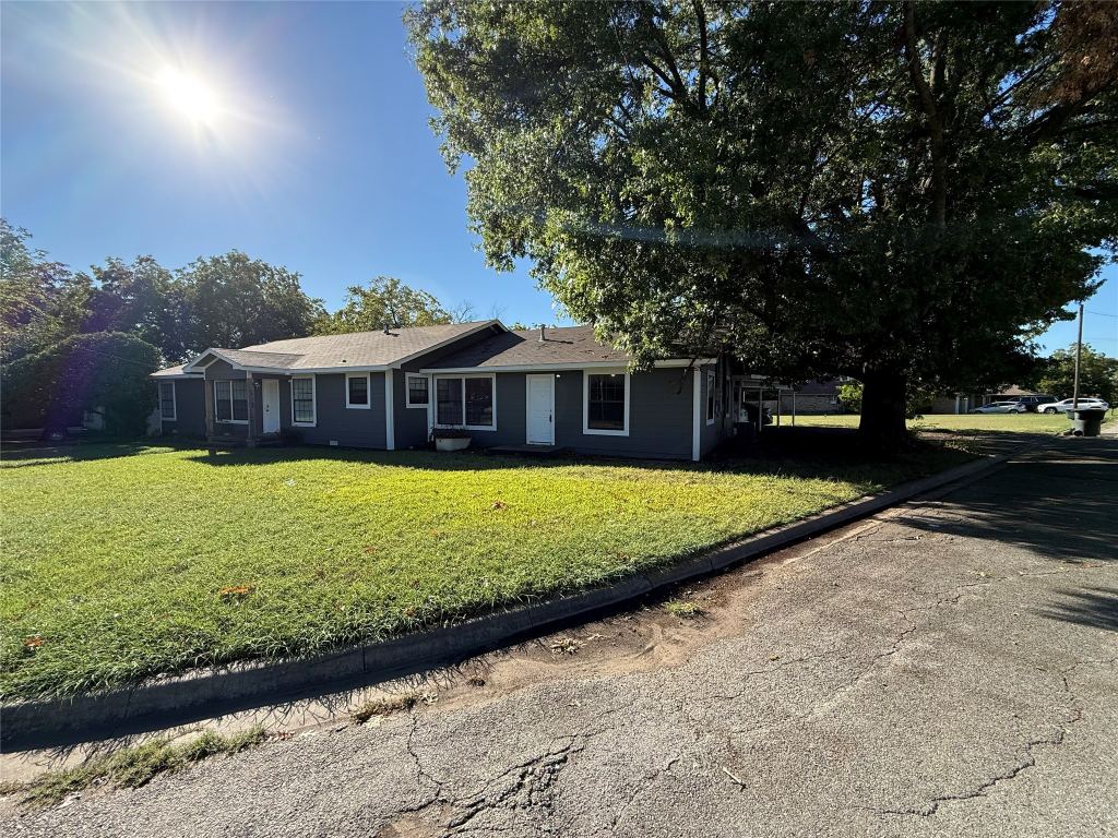 1602 E Nall Street B, Sherman, TX 75090 — photo 1