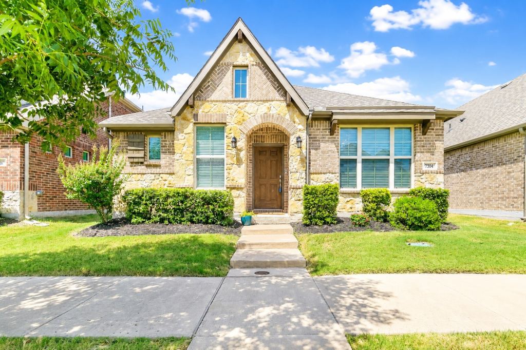 7304 Elm Grove Lane, Little Elm, TX 76227 — photo 1