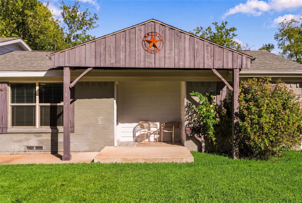 1812 Spring Lake Drive, Mesquite, TX 75149 — photo 1