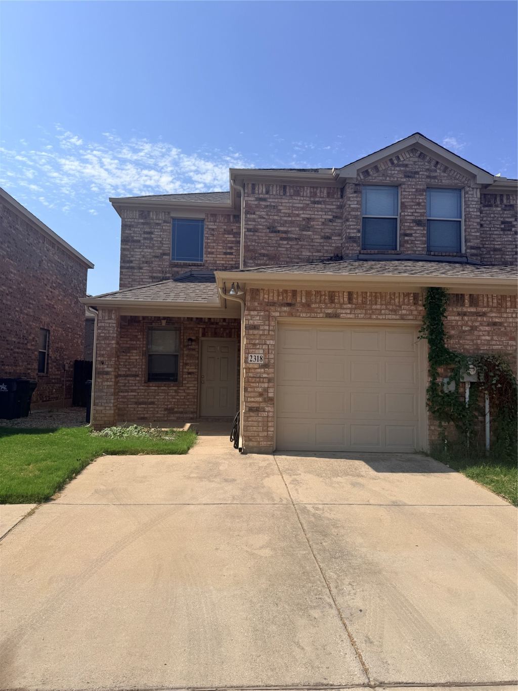 2318 Aldergate Drive, Arlington, TX 76012 — photo 1