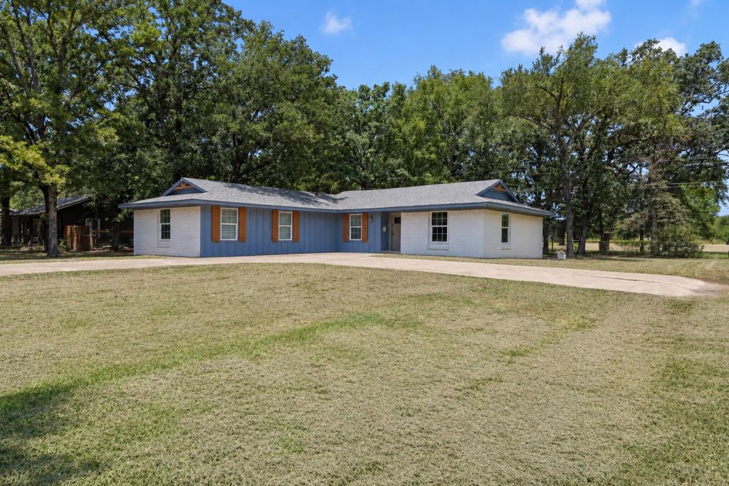 110 Pierce Drive, Mabank, TX 75156 — photo 1