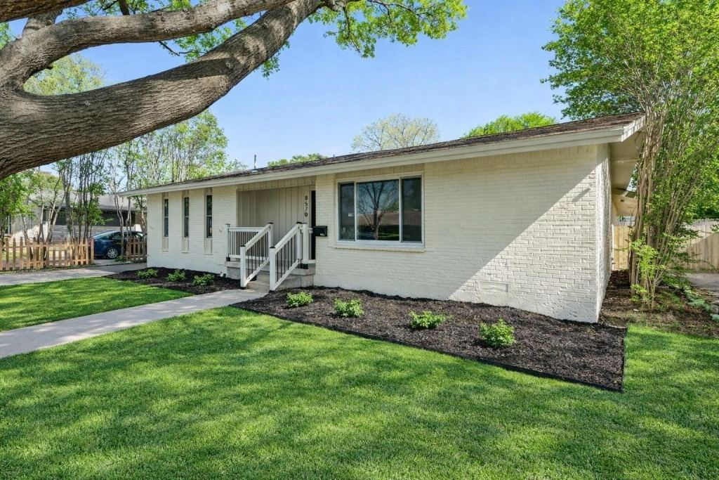 8570 Sweetwood Drive, Dallas, TX 75228 — photo 1