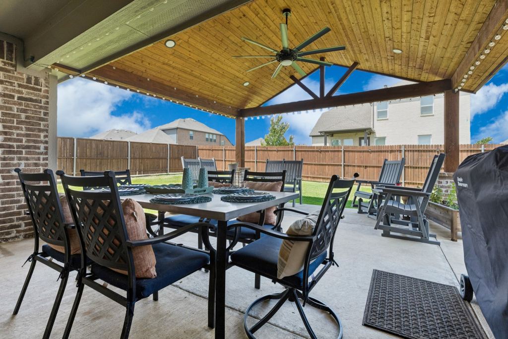 1201 Misty Ridge Drive, Justin, TX 76247 — photo 1