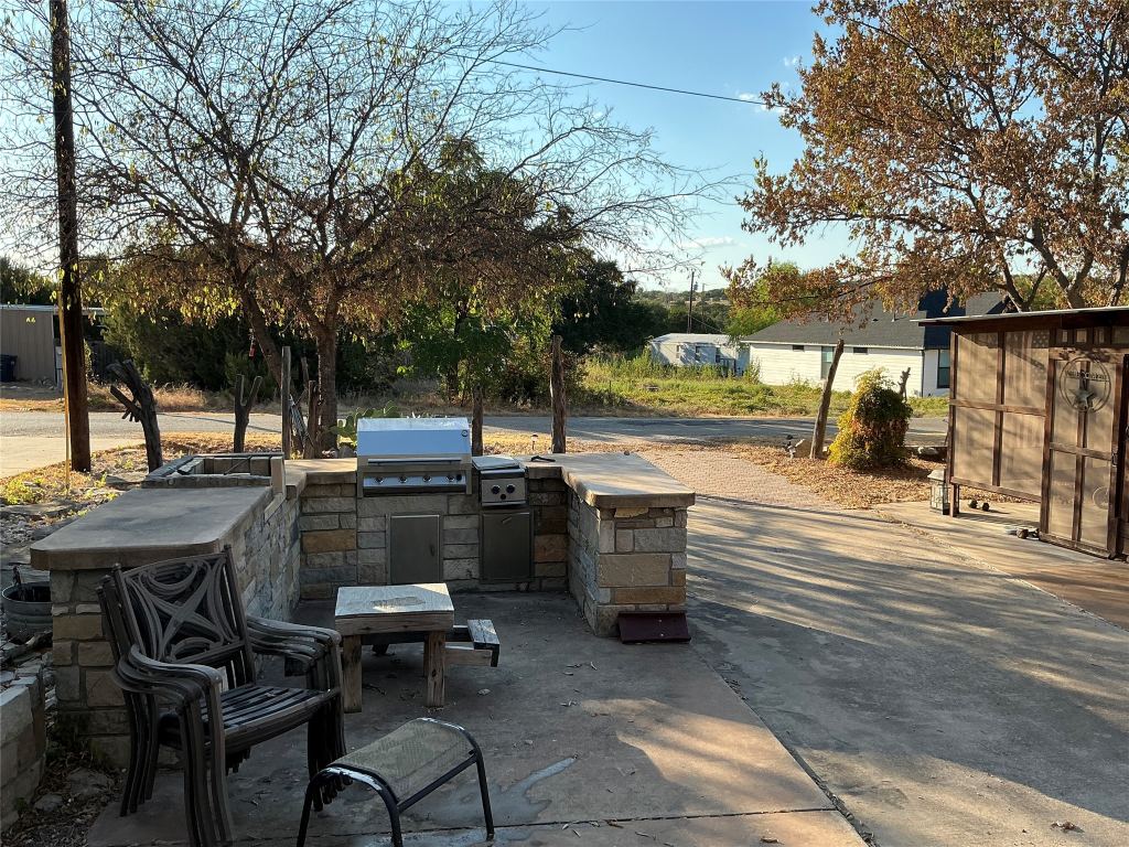 2517 Deer Trl, Granbury, TX 76048 — photo 1