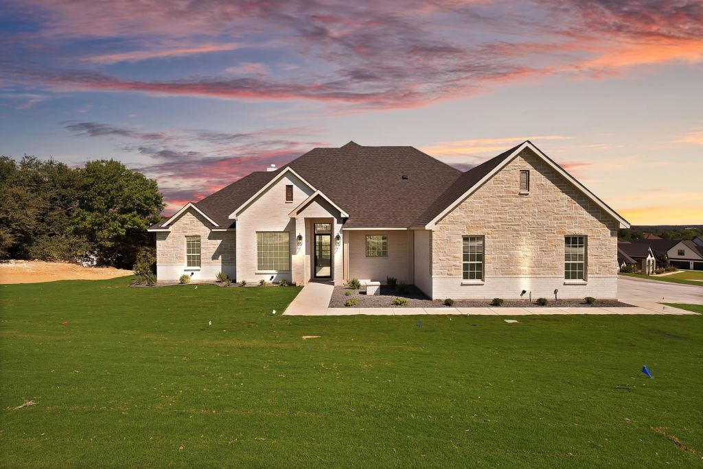 109 Top Flight Drive, Weatherford, TX 76087 — photo 1