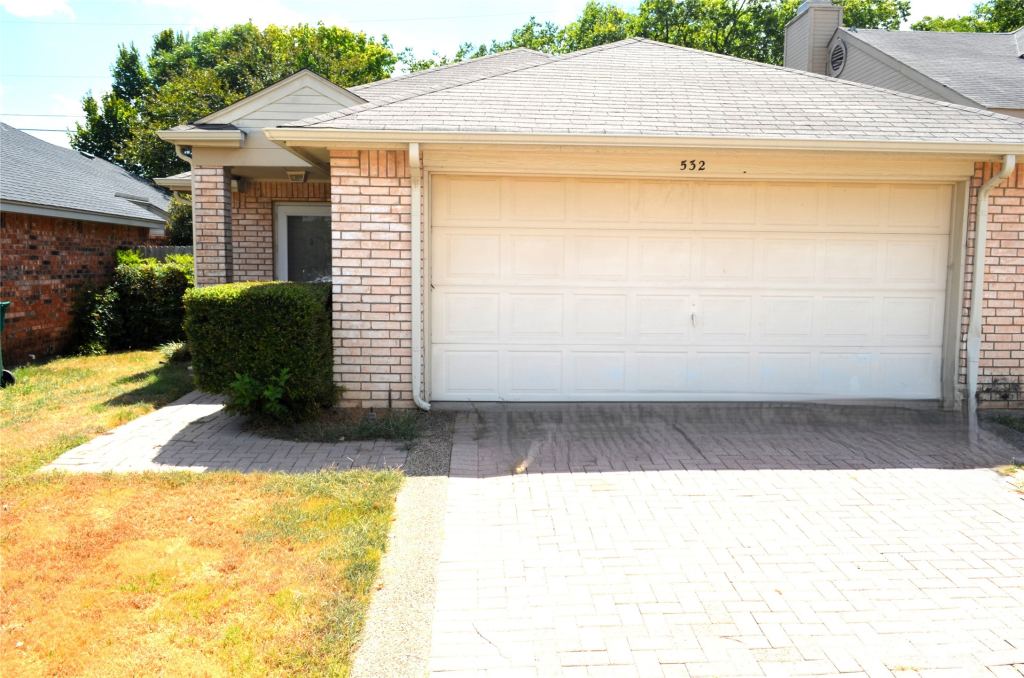 532 Majestic Park Lane, Cedar Hill, TX 75104 — photo 1