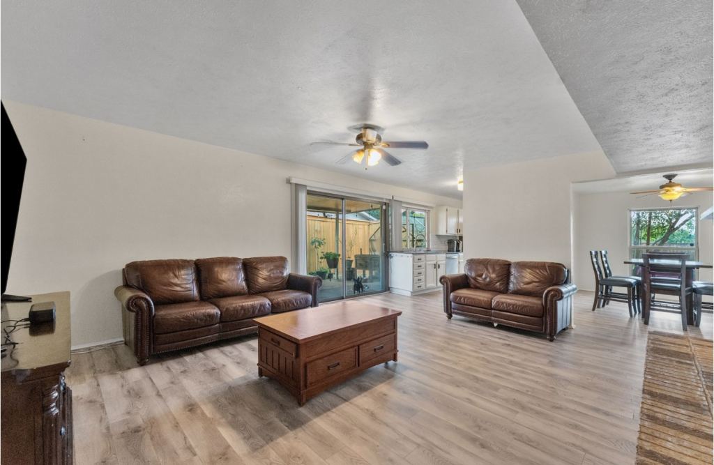 3321 Edgecliff Drive, Garland, TX 75043 — photo 1