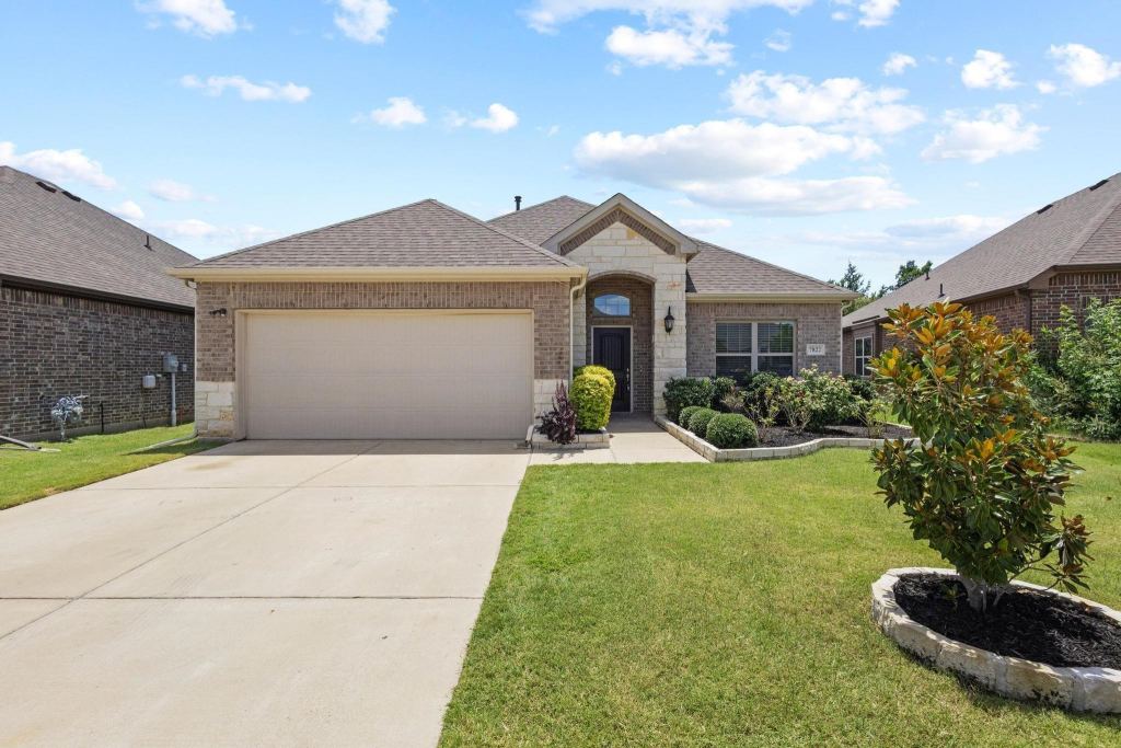7822 Cottonwood Drive, Greenville, TX 75402 — photo 1