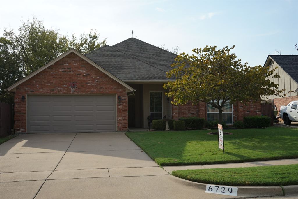6729 Lucas Lane, North Richland Hills, TX 76182 — photo 1