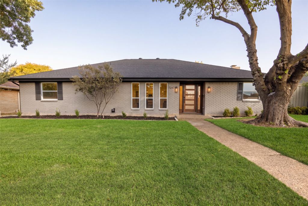 7247 La Sobrina Drive
