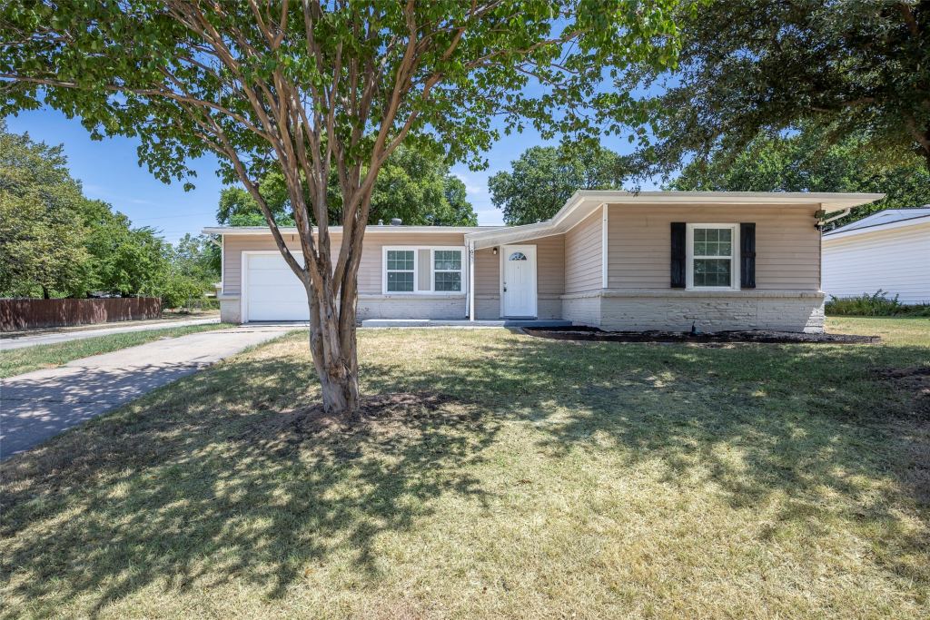 601 Biggs Terrace, Arlington, TX 76010 — photo 1