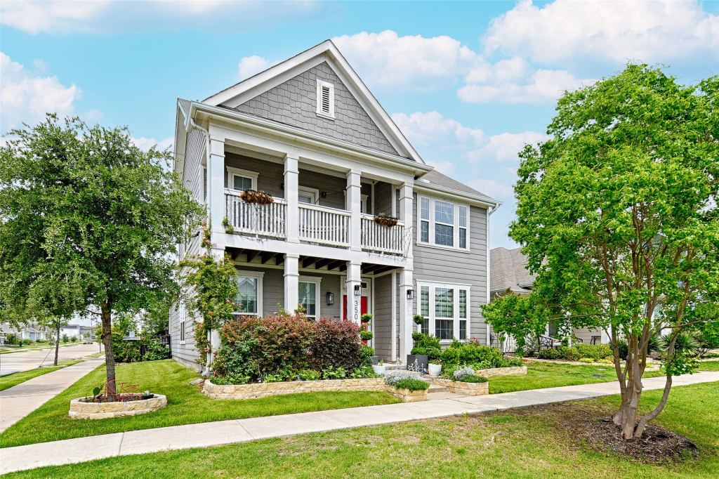 3506 Betty Mews