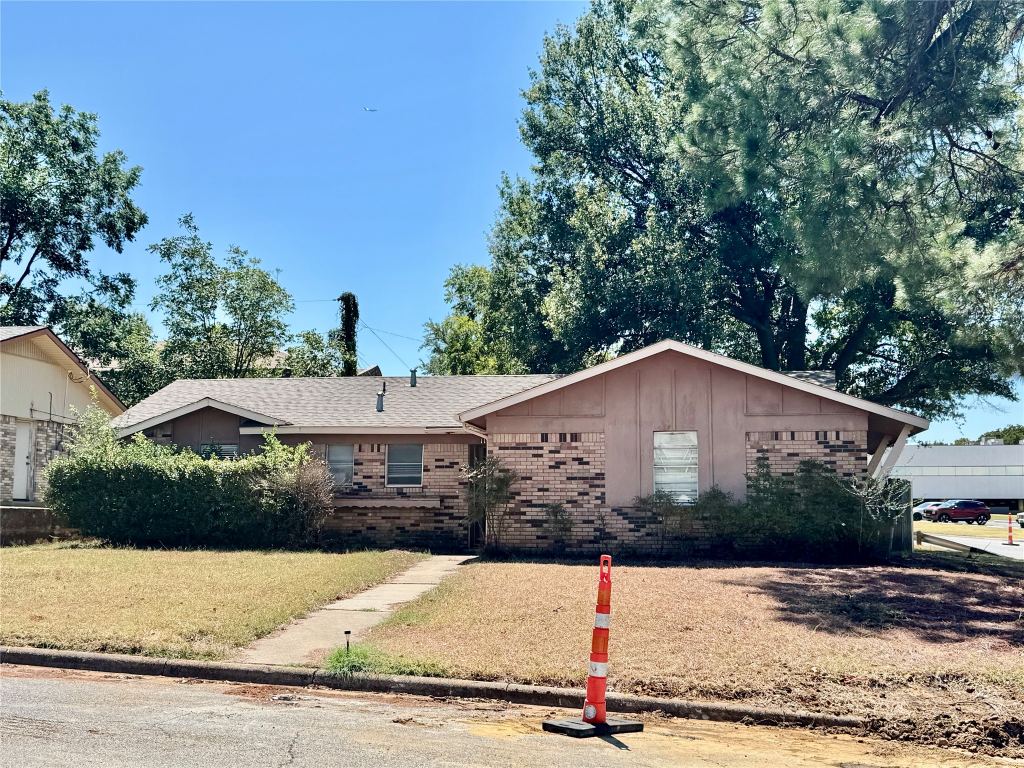 1114 Paula Drive, Arlington, TX 76012 — photo 1