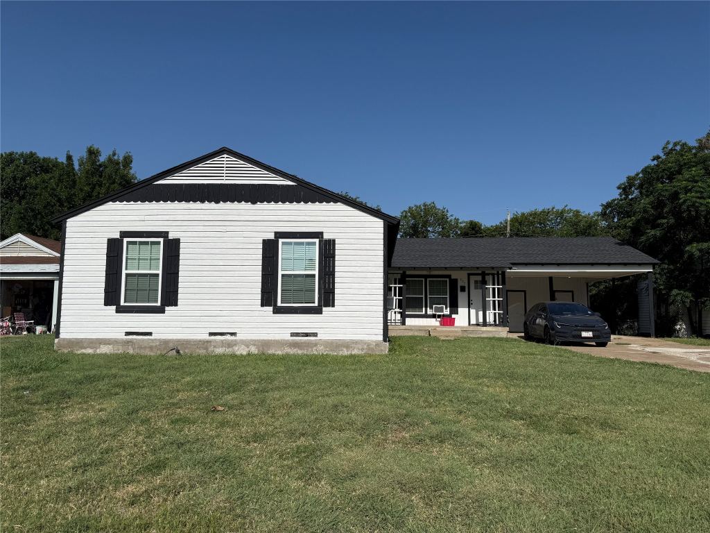 205 22nd Street, Grand Prairie, TX 75050 — photo 1