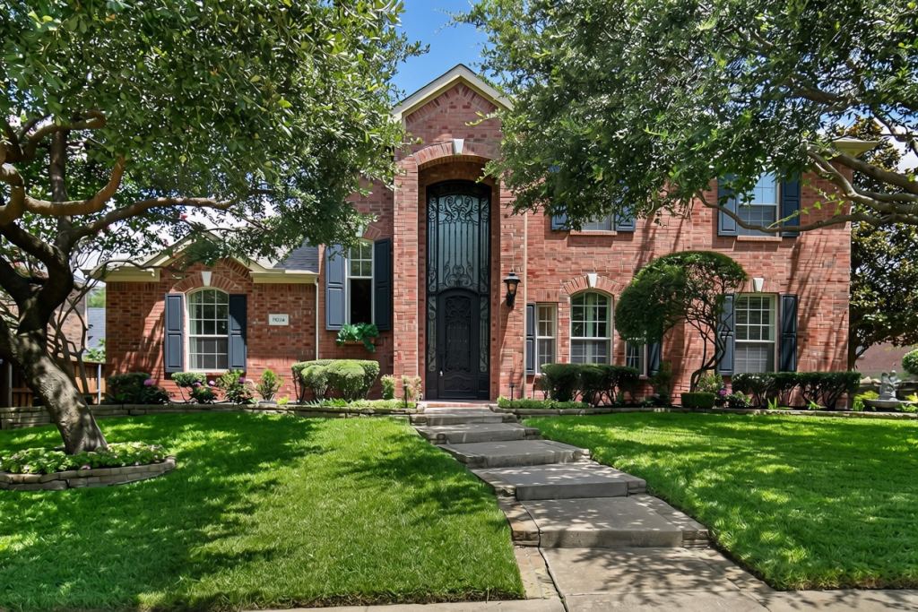 7534 Chinaberry Lane