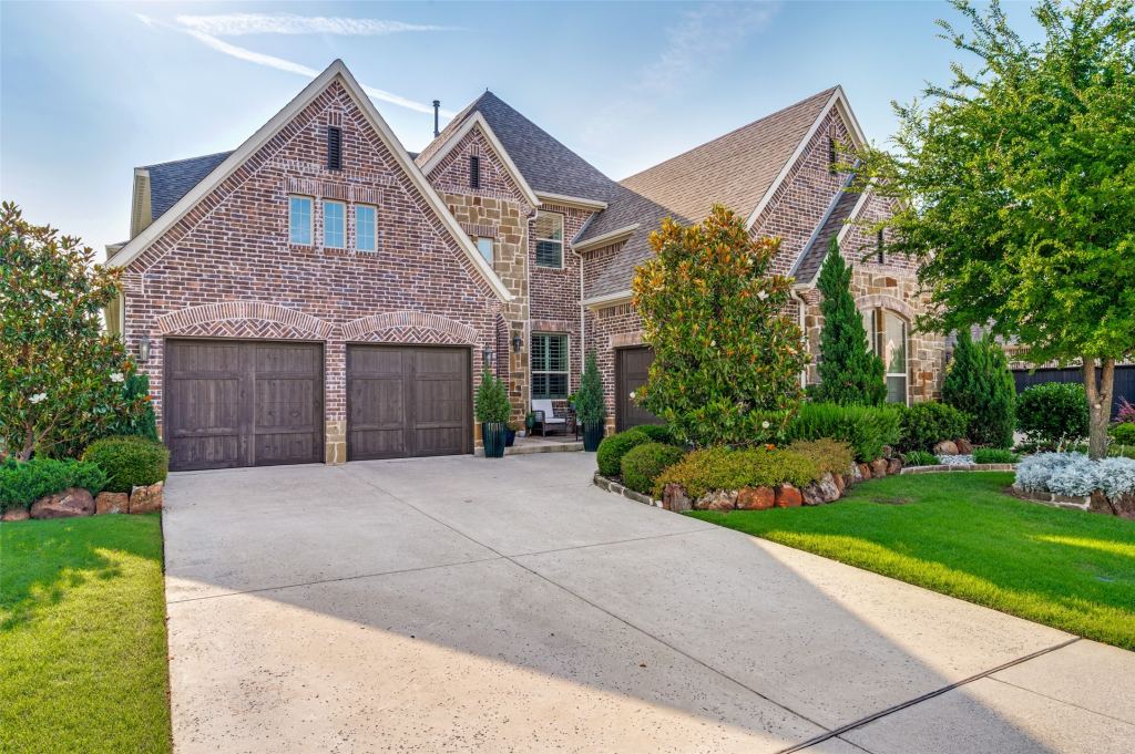 2144 Nassau Drive, McKinney, TX 75071 — photo 1