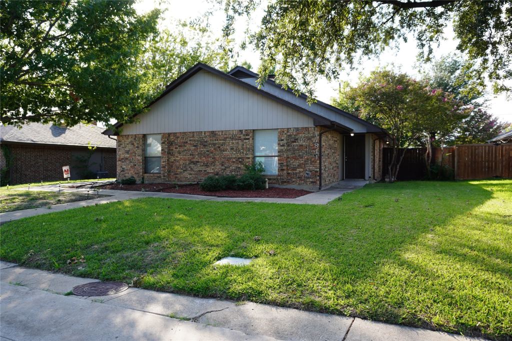 17811 Farley Trail, Dallas, TX 75287 — photo 1