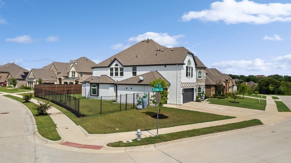 9840 El Colina Drive, Fort Worth, TX 76179 — photo 1