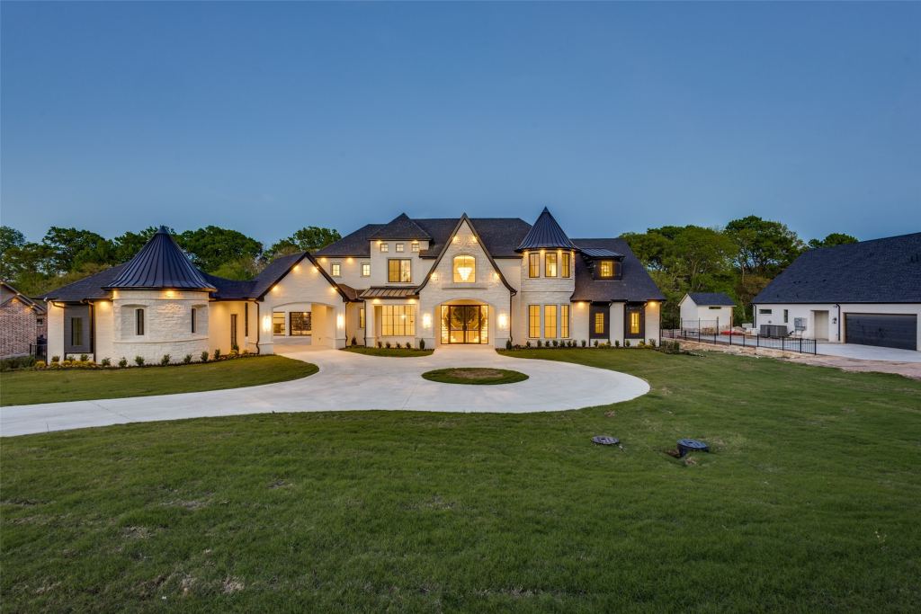 4636 Lake Breeze Drive, McKinney, TX 75071 — photo 1