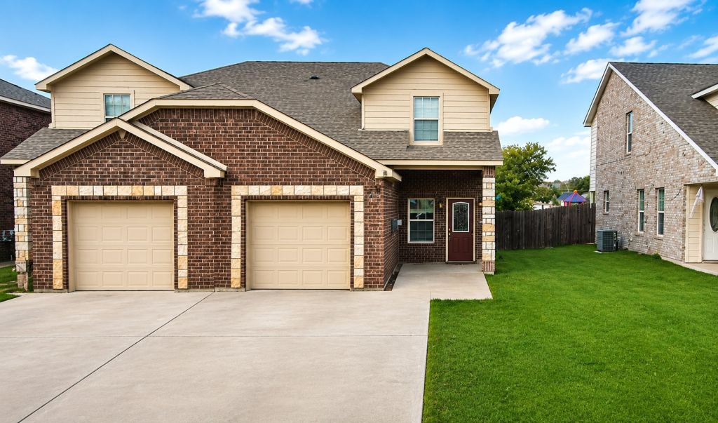 906 Parkplace Ridge, Princeton, TX 75407 — photo 1