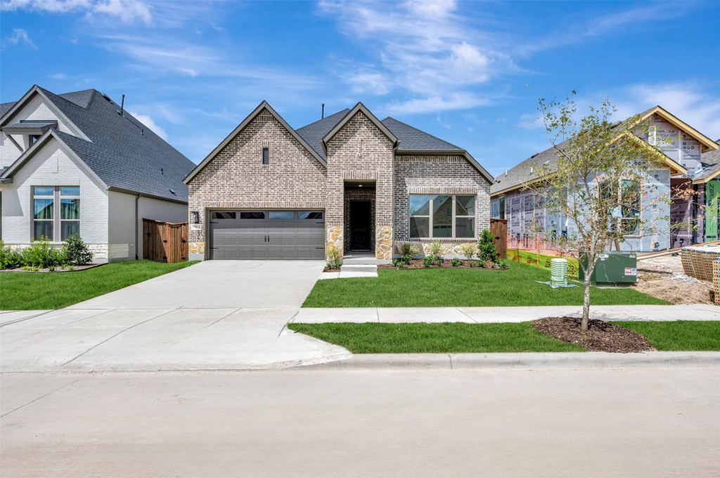 7812 Pondview Lane