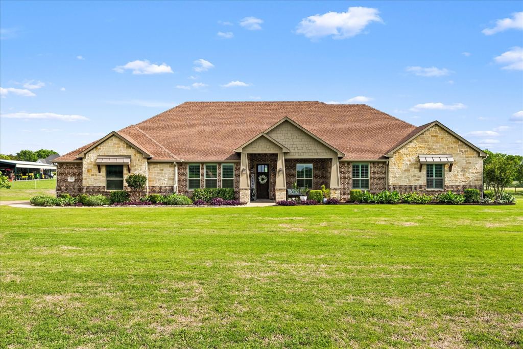 331 Mcclendon Road, Lavon, TX 75166 — photo 1