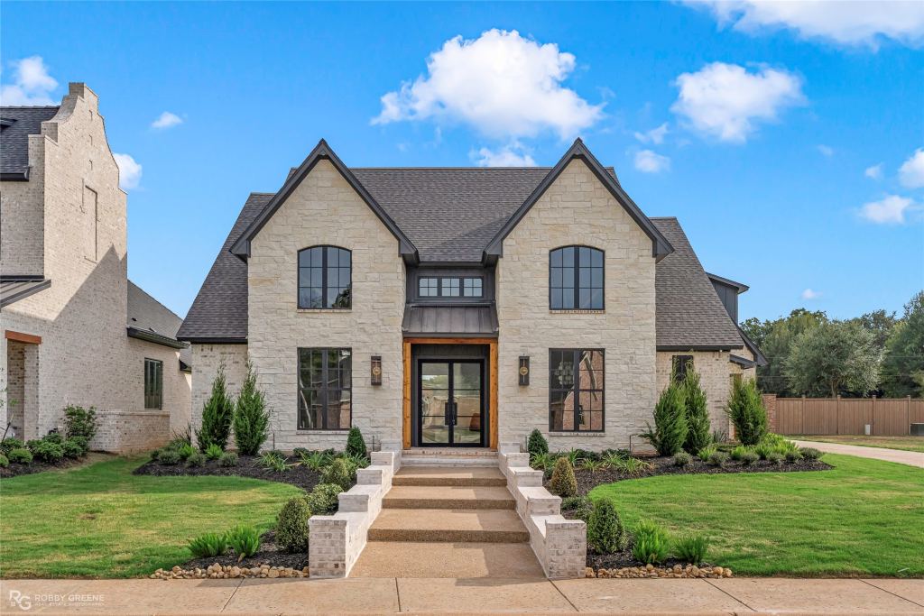 102 Overbrook Lane