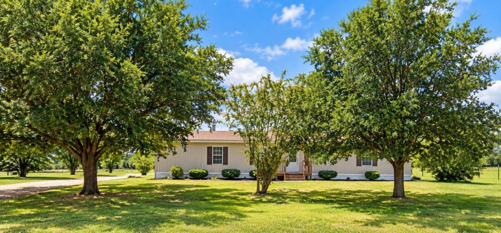 7011 Mitchell Drive, Terrell, TX 75160 — photo 1