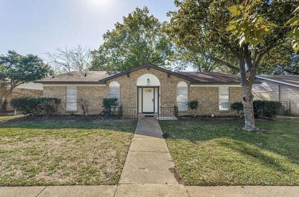 1606 Travis Street, Garland, TX 75042 — photo 1