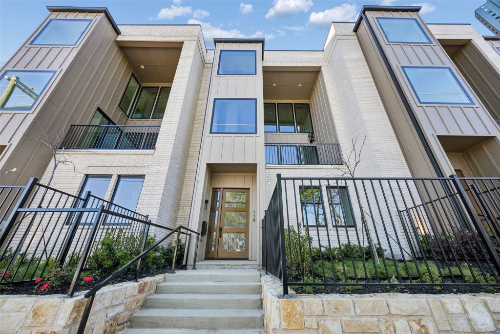 118 S Church Street