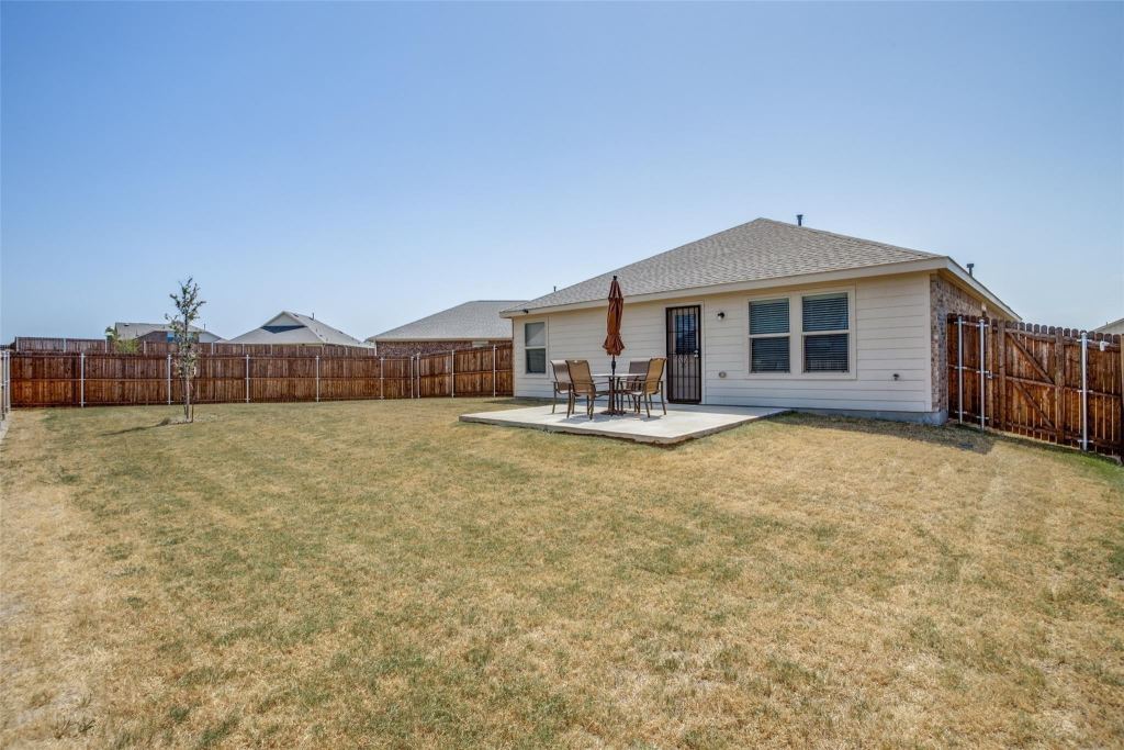 425 Sweet Shade Lane, Princeton, TX 75407 — photo 1