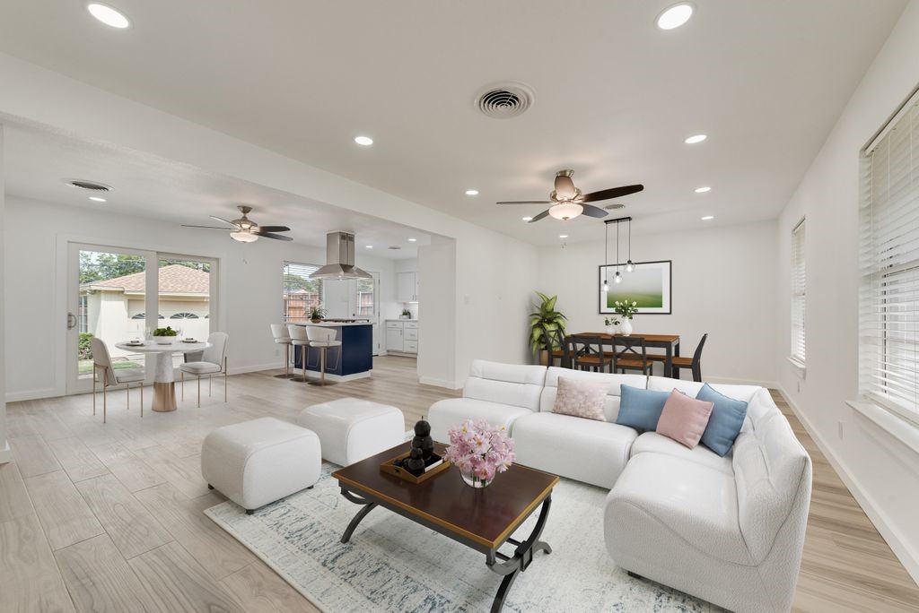 9107 Lindaro Lane