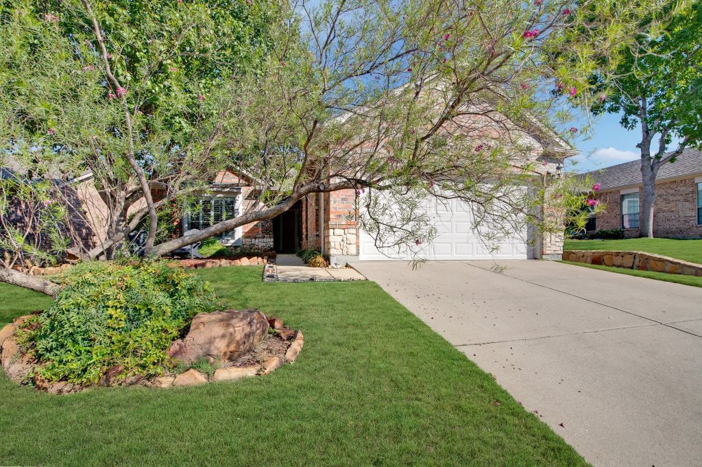 3805 Pineoak Lane, Denton, TX 76210 — photo 1