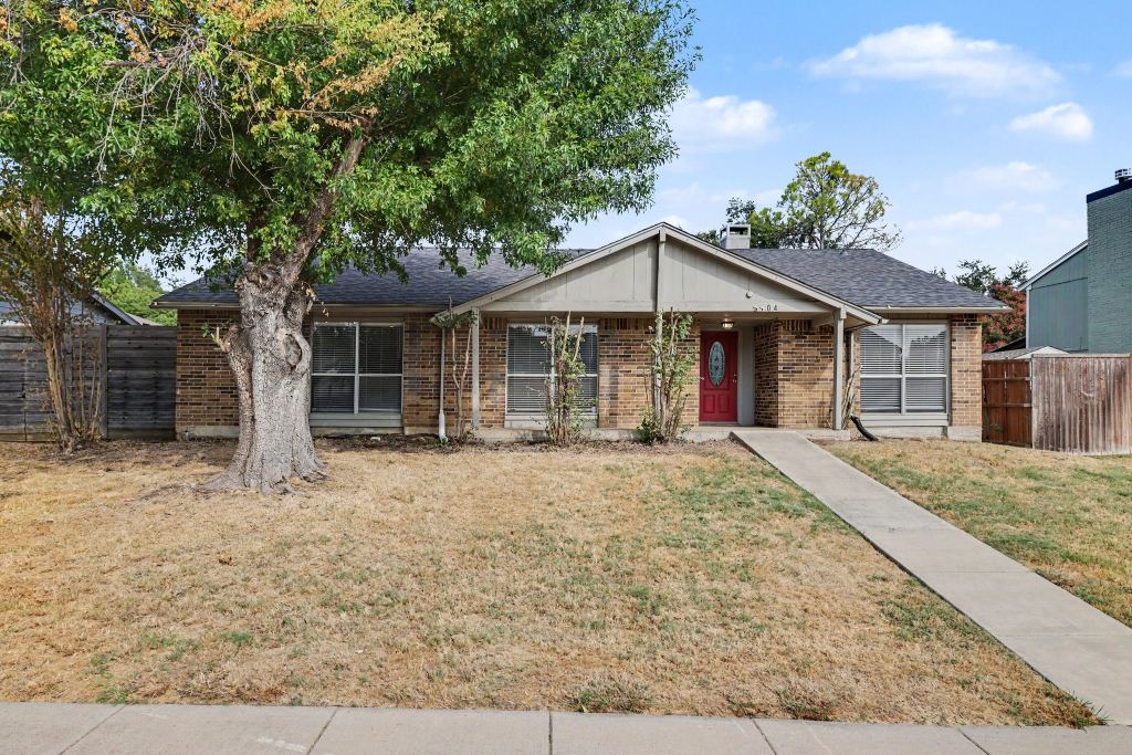 3704 Standridge Drive, Carrollton, TX 75007 — photo 1