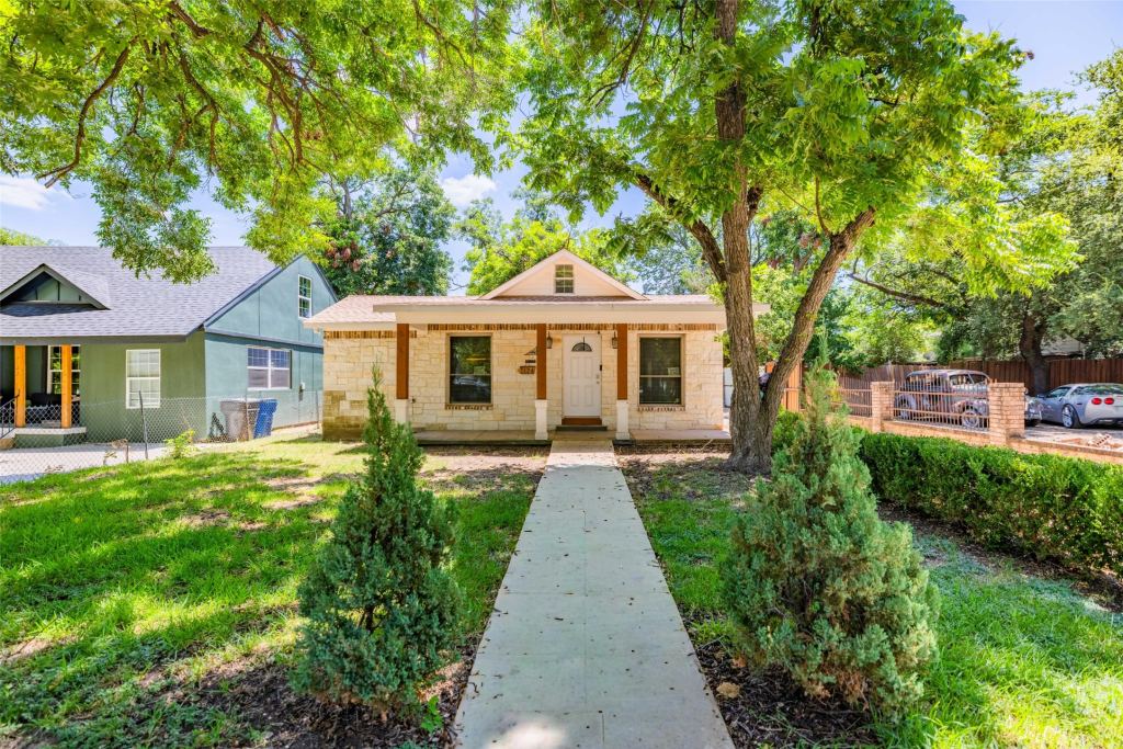 1126 Wilbur Street, Dallas, TX 75224 — photo 1