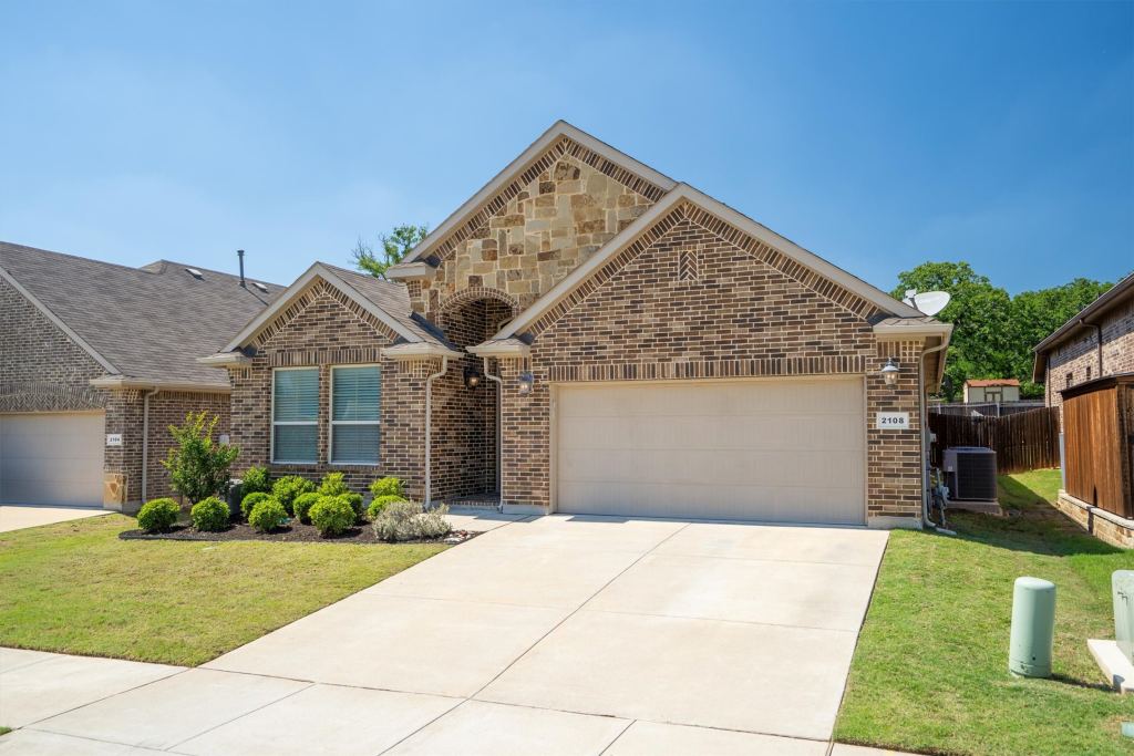 2108 Moonsail Lane