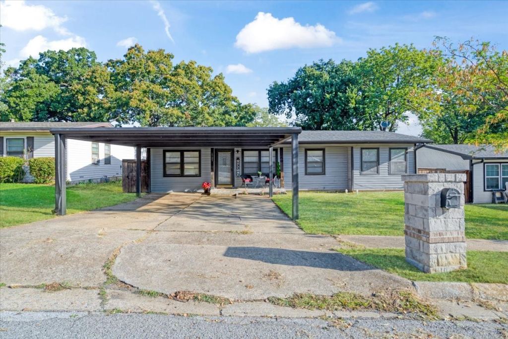 1721 Ridgewood Road, Denison, TX 75020 — photo 1