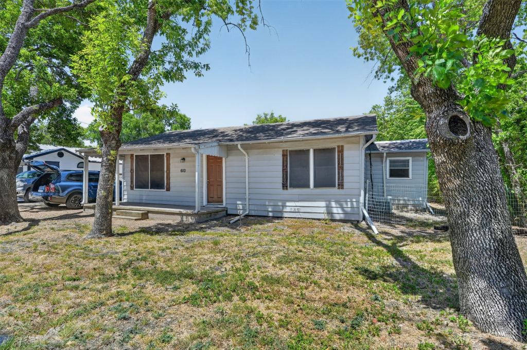 610 Jefferson Avenue, Princeton, TX 75407 — photo 1