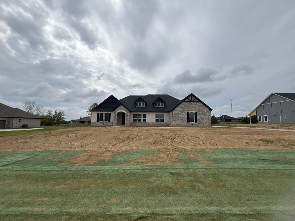 912 Creekview Whites Road, Van Alstyne, TX 75495 — photo 1