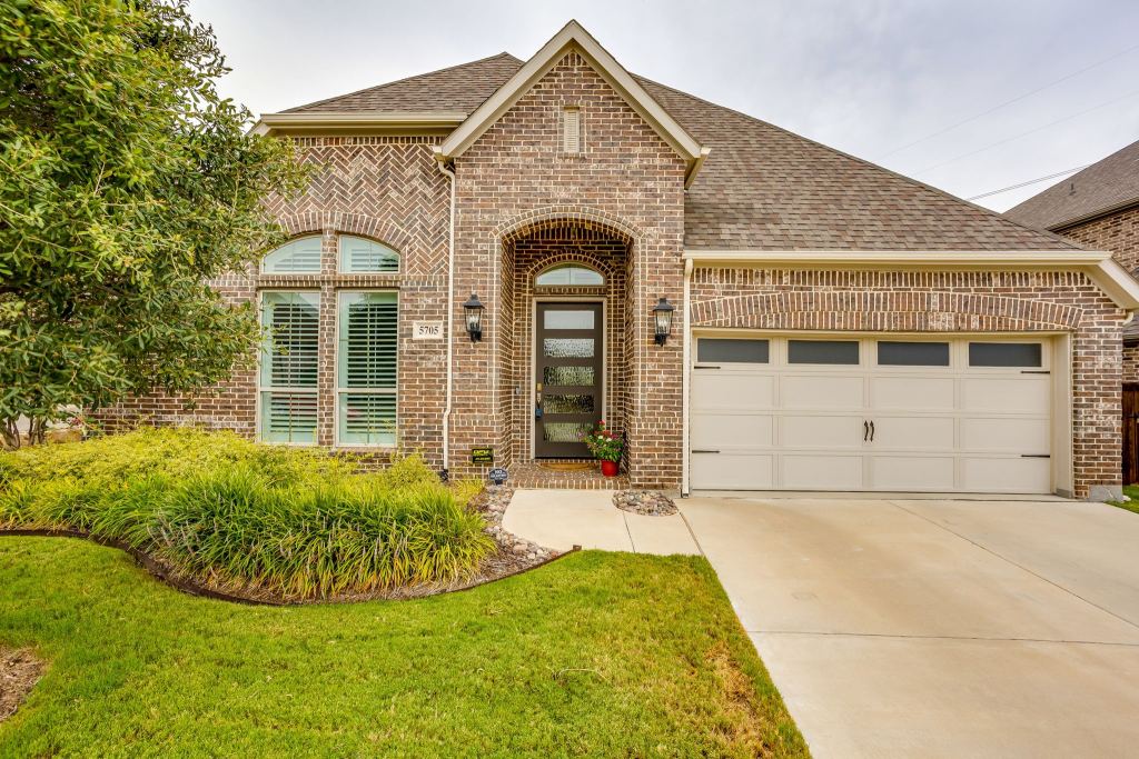 5705 Pope Creek Road, Fort Worth, TX 76126 — photo 1