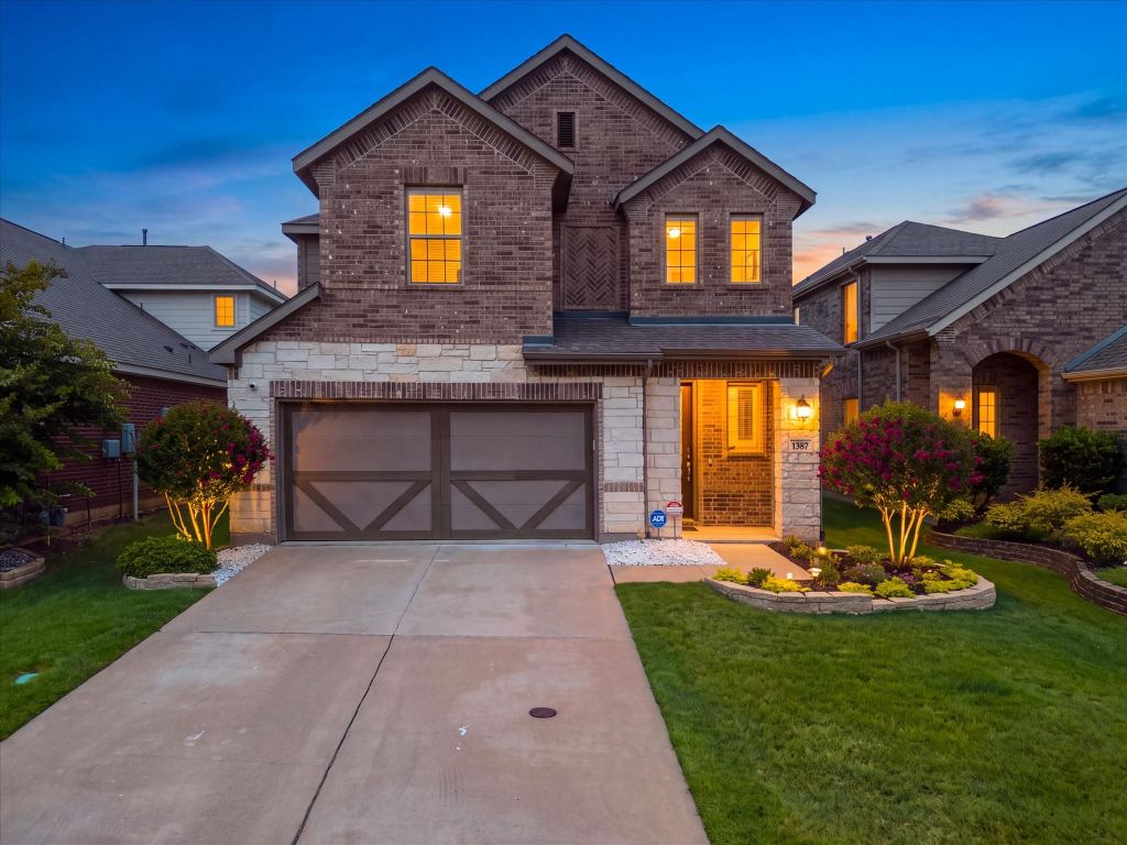 1387 Bonanza Lane, Lewisville, TX 75077 — photo 1