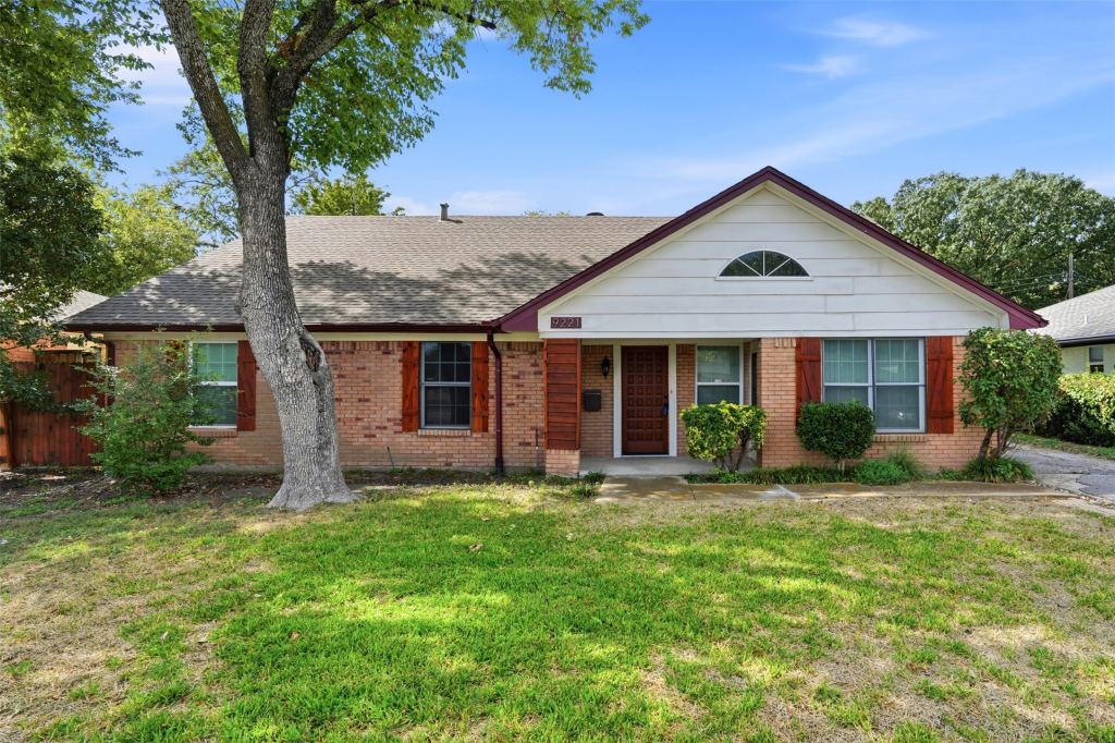 9221 Plano Road, Dallas, TX 75238 — photo 1