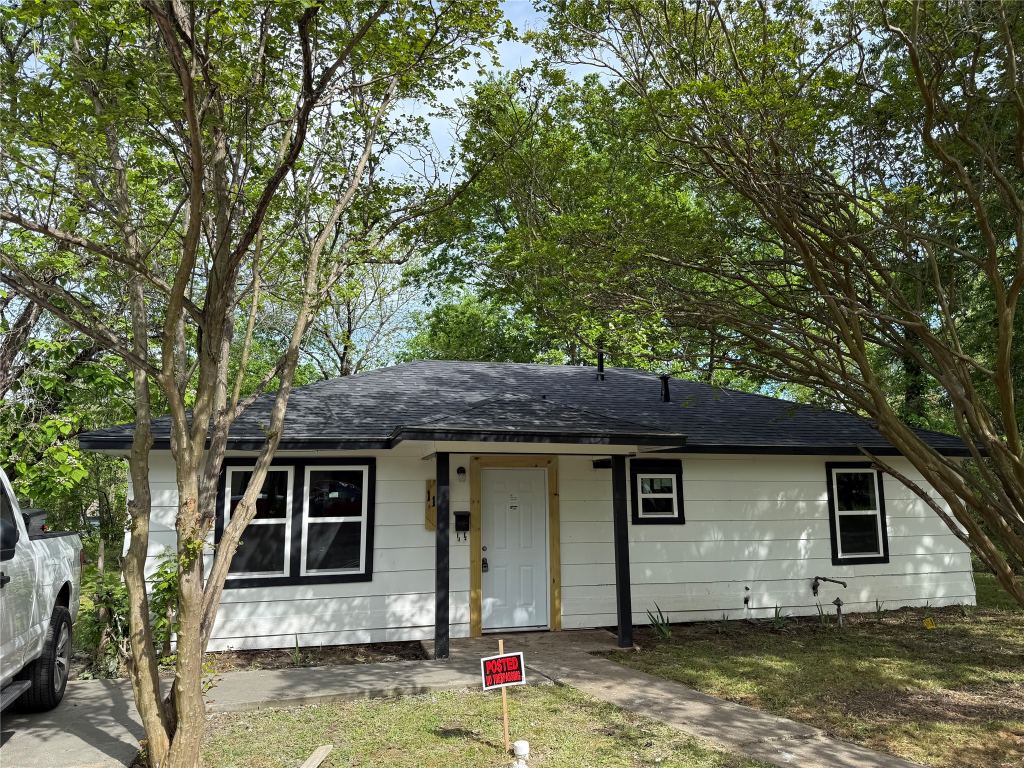 1114 Blackburn Street, Commerce, TX 75428 — photo 1