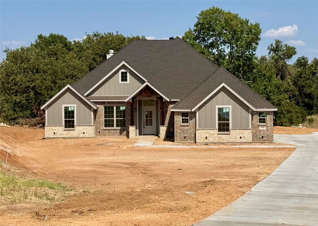 5028 Cottontail Court, Springtown, TX 76082 — photo 1