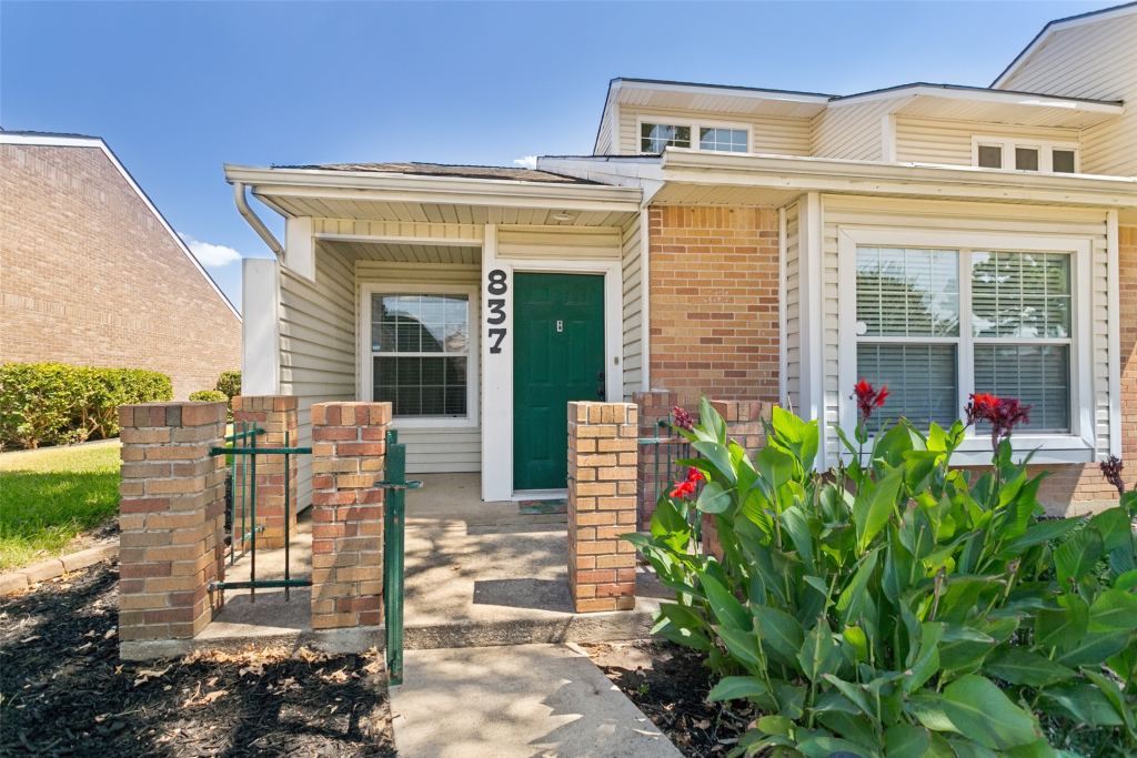 837 Summercreek Drive, Lewisville, TX 75067 — photo 1