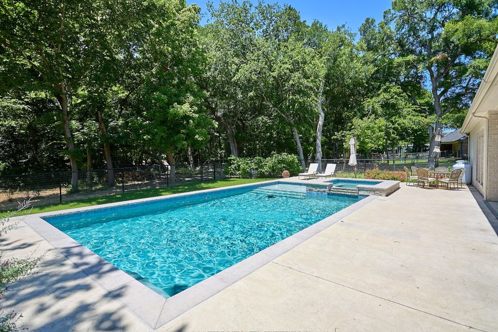 358 Glade Valley Road, Azle, TX 76020 — photo 1
